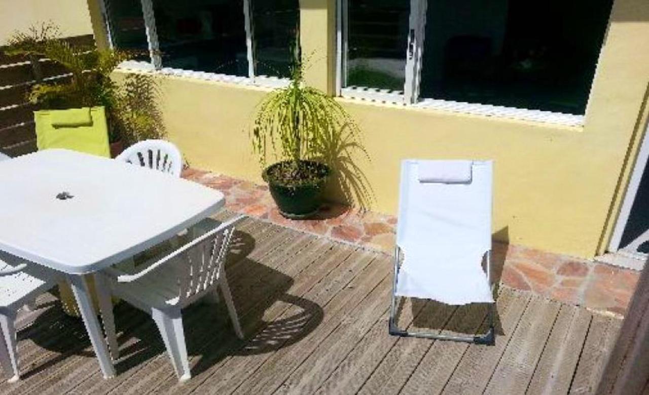 Maison de 2 chambres avec jardin clos et wifi a Riviere Salee a 8 km de la plage Extérieur photo
