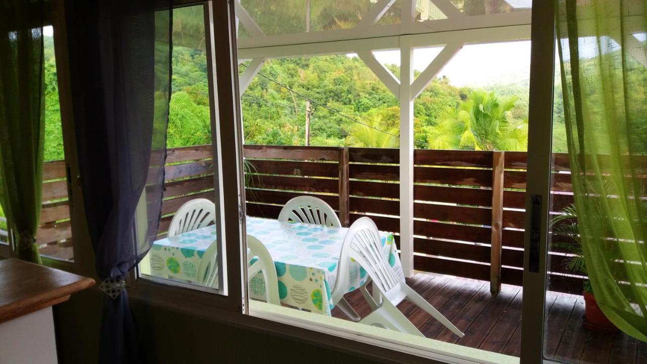 Maison de 2 chambres avec jardin clos et wifi a Riviere Salee a 8 km de la plage Extérieur photo